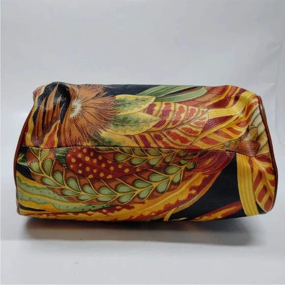 Salvatore Ferragamo Black Jungle Print Shoulder Bag with attached makeup bag - Picture 5 of 9